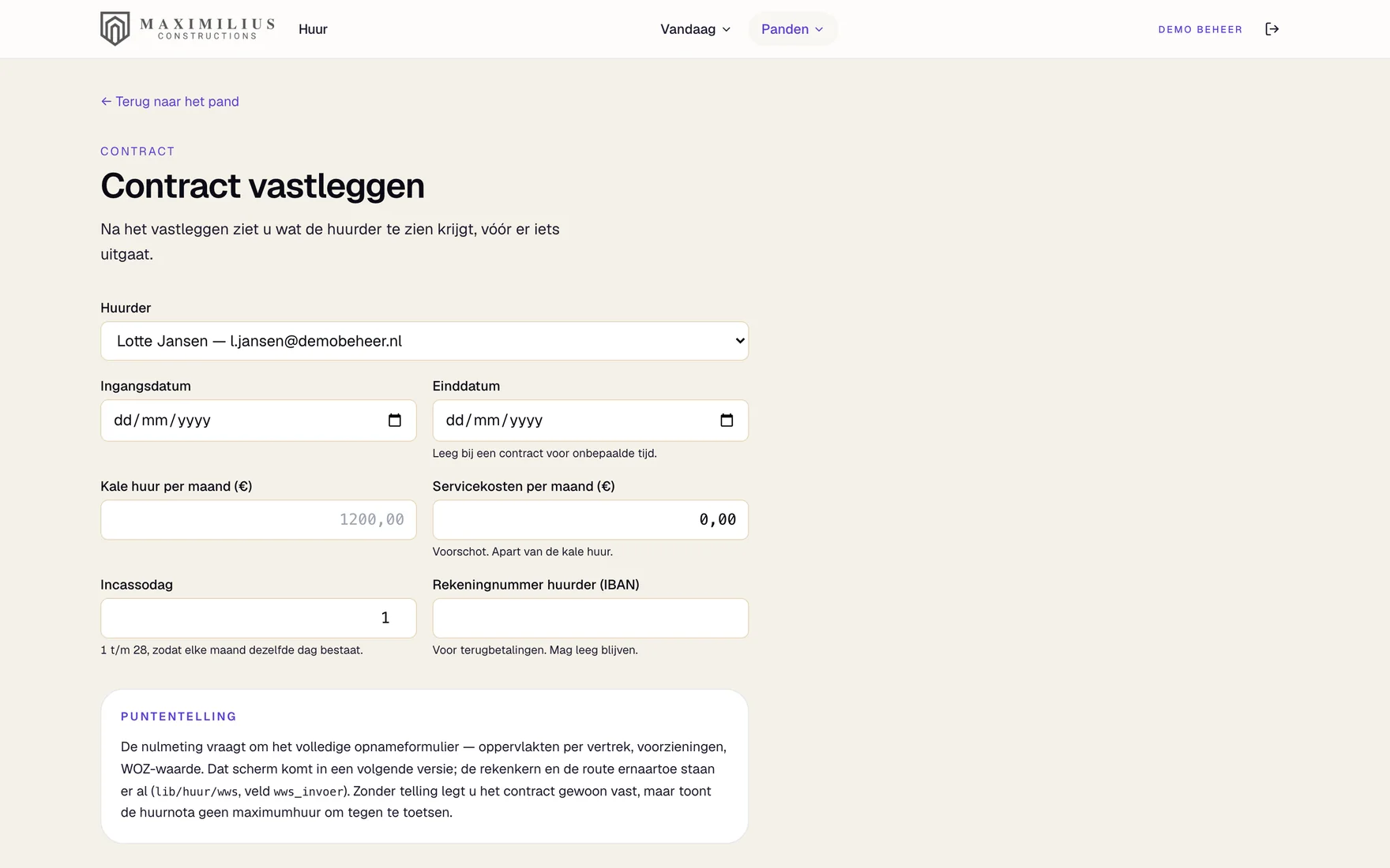 Het contractscherm met ingangsdatum, incassodag, kale huur en servicekosten als twee aparte velden.